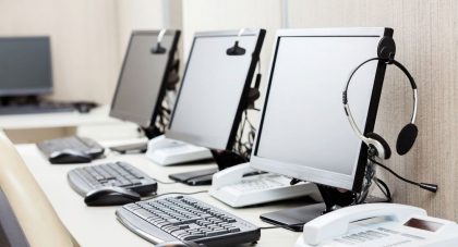 bpo-img Laptop with Headphones