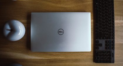 dries-augustyns-I8D7Oie8UGc-unsplash dell desktop