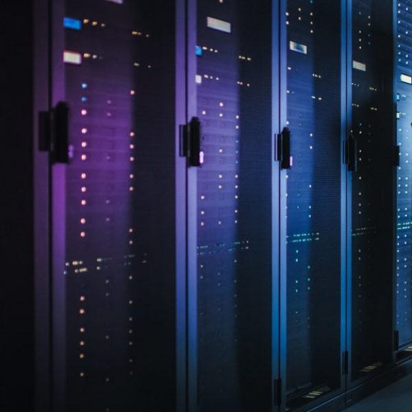 shutterstock_1368812867-1024×575 Man in Database Server